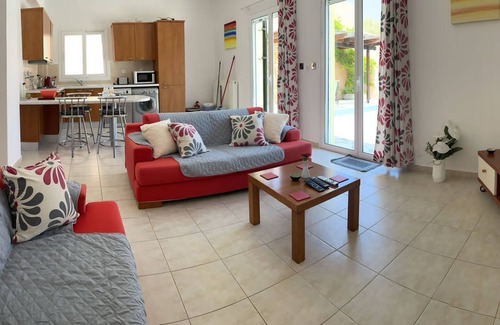 Zola Villa | Private Villa 2 bedrooms with Pool and Sea Views