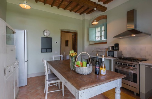 Montecchio Villa | Private Villa with A/C, WIFI, private pool, TV, patio, panoramic view, parking, close to Cortona