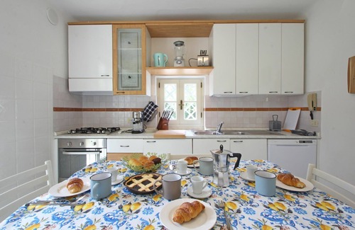 Poveromo Villa | Private Villa for 8 Persons with garden and beach resort