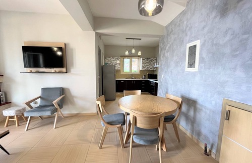Evgiros Villa | Private villa w/pool, seaviews, magical sunsets-Eleni