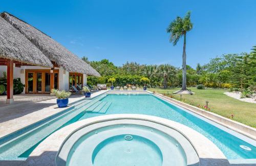 Punta Cana Villa | Private Villa with Incredible Pool, maid, jacuzzi - Cap Cana Resort