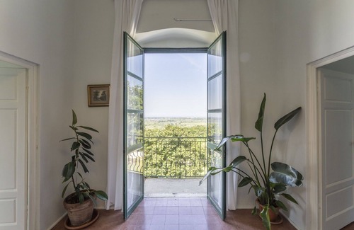 Massarosa House | Private Villa with private pool, WIFI, A/C, TV, veranda, panoramic view, close to Viareggio