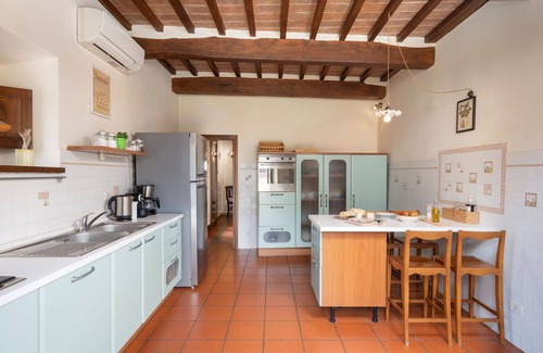 Subbiano Villa | Private Villa with private pool, hot tub, WIFI, A/C, TV, patio, panoramic view, close to Arezzo