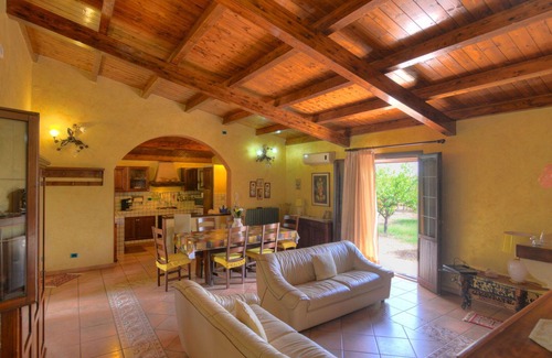 Solarino Villa | Private Villa with private pool, A/C, WIFI, TV, patio, pets allowed, panoramic view, parking