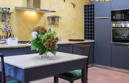 Peccioli Villa | Private villa with views over the Tuscan hills