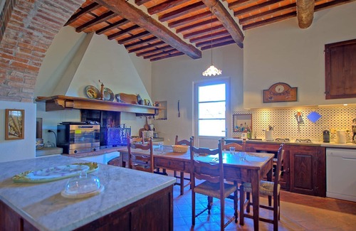 Camaiore Villa | Private Villa with WIFI, private pool, hot tub, A/C, TV, patio, panoramic view, close to Viareggio
