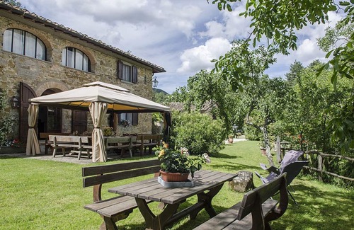 Borgo San Lorenzo Villa | Private Villa with WIFI, hot tub, A/C, private pool, sauna, TV, patio, pets allowed, panoramic view