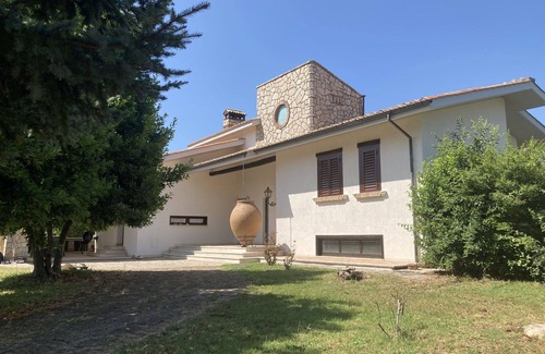 Viterbo Villa | Private Villa with WIFI, sauna, hot tub, A/C, private pool, TV, patio, panoramic view, parking