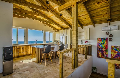 Lighthouse Estates Villa | Private Villas with Amazing Views - Private Pools, 6 King Bedrooms @ Villa Topaz