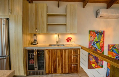 Lighthouse Estates Villa | Private Villas with Amazing Views - Private Pools, 6 King Bedrooms @ Villa Topaz