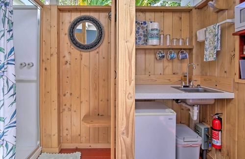 Captain Cook House | Private Wing of Historic Home < 5 Mi to the Ocean!