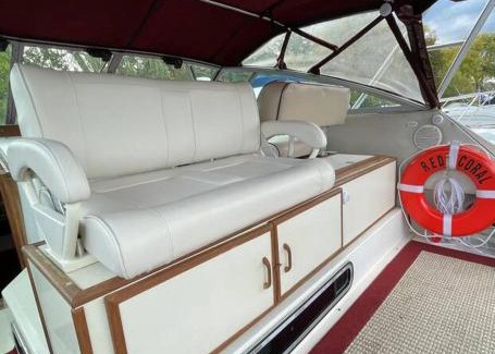 Catskill Boat Rental | Private Yacht on Catskill Creek
