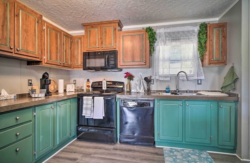 Mohawk House | Private Yard & Fire Pit: Pet-Friendly Midway Abode