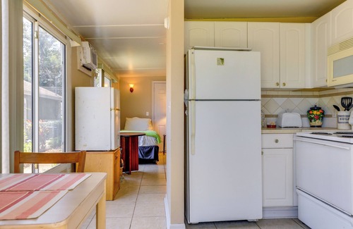 Pinellas Park Apartment | Private Yard & Patio: Studio in Pinellas Park