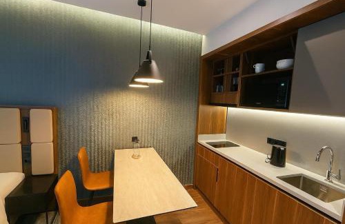 Old Boulevard Apartment | Privilege Skyscraper Resort - Marriott Tower Sea View