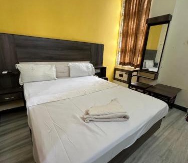 Namakkal Hotel | Priyaa Towers