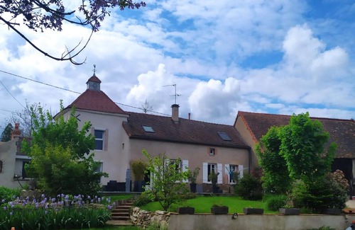 Saint-Remy-en-Rollat House | Proche de Vichy studio dans ancienne ferme