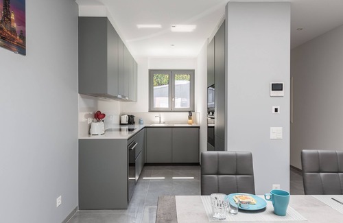 Paradiso Apartment | Promenade Apartments
