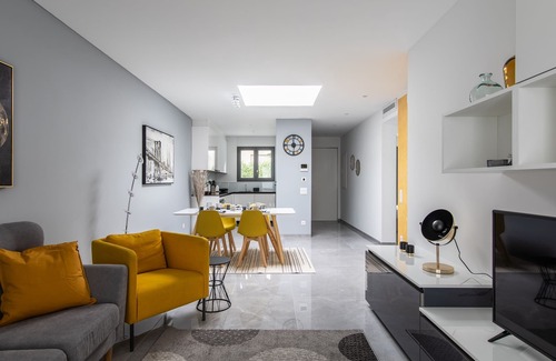 Paradiso Apartment | Promenade Apartments
