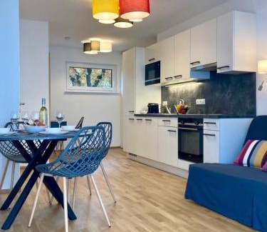 Lend Apartment | Promenade by BestChoice - Self Check-in with Parking Option