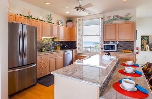Truman Annex Condo | *PROMENADE TO PARADISE @ THE ANNEX* Ocean Condo & Pool + LAST KEY SERVICES.