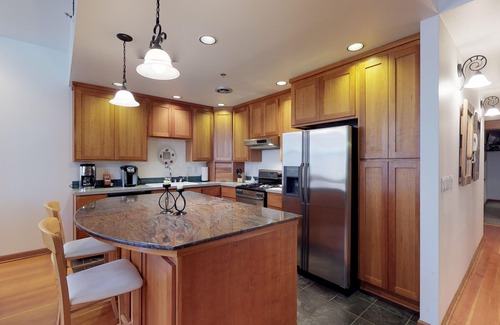 New Tacoma Condo | PROMO 15% WEEKLY/45% MONTHLY DISCOUNTnTacoma's Theater Dist. High-End Condos.