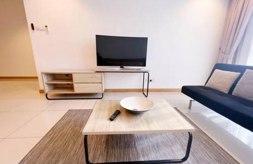 Kampung Kerinchi Apartment | [PROMO]Connected train 2 Bedrooms - Above Mall(25)