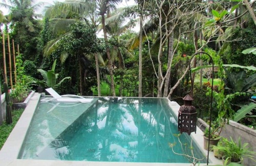Pengosekan Apartment | ❤ PROMO! Private pool with view near Yoga Barn ❤