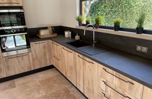 Saint-Quentin-la-Poterie House | Propriété de Charme Dans un Havre de Paix