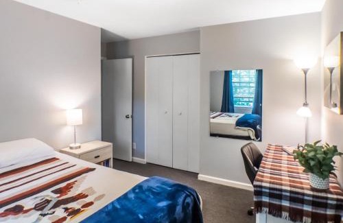 Fifeville House | Prospect Hill Cville House share with private bath in quiet comfort home