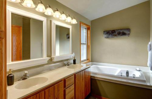 Gold Bar House | Prospector's Bend