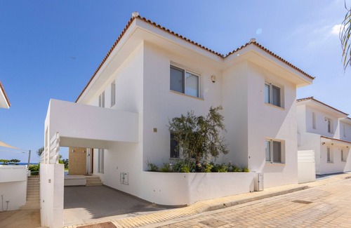 Pernera Villa | Protaras Sirina Paradise Seafront Villa
