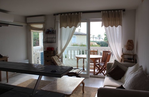 Golfe Juan Apartment | Provence modern 3 rooms seaview apart on the beach. Air Conditioned. Car park