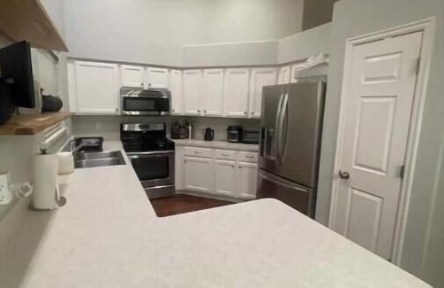 Provo House | Provo Home - self-contained 2 bedroom 2 bathroom upper unit