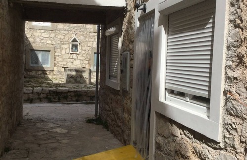 Prvic Luka House | PRVINSKI AKVAREL, large renovated fisherman's house adapted for disabled visitors