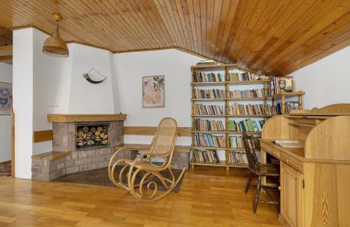 Bystra House | Przytulne Apartamenty w Klimatycznym Domu nad Białką w Otoczeniu Górskich Krajobrazów by Noclegi Renters