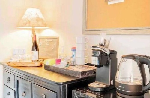 Roseville - Fleet Ridge Apartment | Pt Loma Panoramic Views - 1 Bedroom Suite