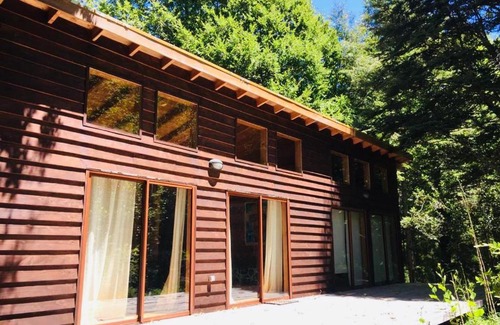 Palguin Alto House | Pucón-Casa Manke-Palguin Alto - Bosque y Río