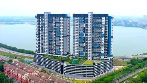 Puchong Apartment | Puchong Skylake Lake-view Condo 3-6pax