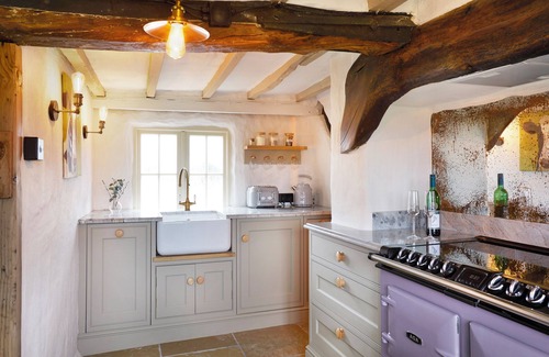 Tattenhall Cottage | PUDDLED DUCK COTTAGE, pet friendly, with open fire in Tattenhall