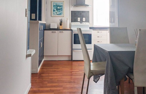 Pukehina Apartment | Pukehina "Beach Rest" - a great base for exploring - sleeps 6