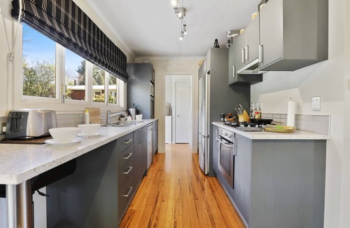 Turangi House | Pukeko Lodge - Tūrangi Holiday Home