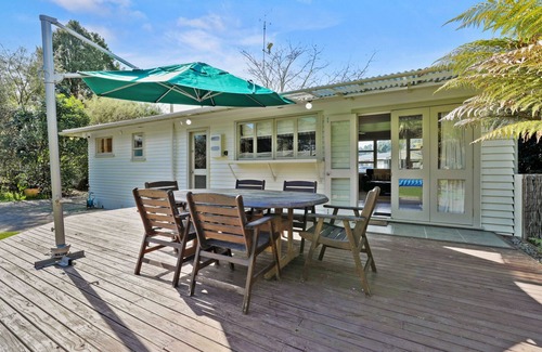 Turangi House | Pukeko Lodge - Tūrangi Holiday Home