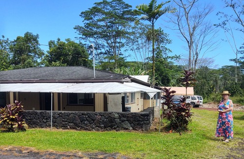 Nanawale Estates House | "Puna Tiki" is a Bedroom w/small bath, mini fridge & microwave