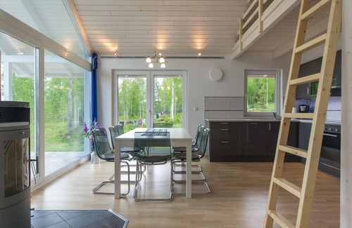 Sunne Municipality House | Pure lake view and great feeling of space