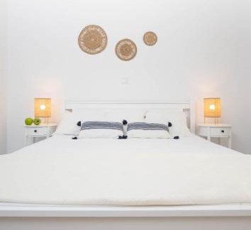 Naxos Town Apartment | Pure Naxos - Central & Near Beach - Entire Apartment