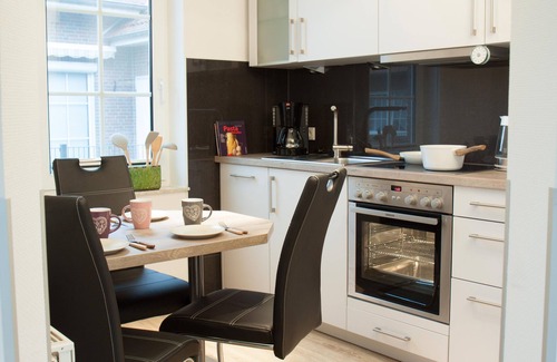 Norden House | Pure relaxation - renovated vacation home on the North Sea - fenced garden