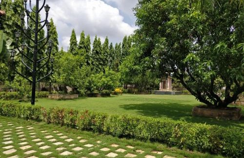 Navi Mumbai Resort | Pushp Vatika Resort & Lawns