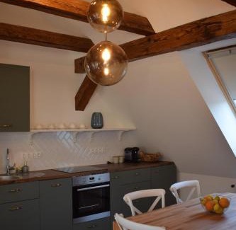 Tata Apartment | Puszedli