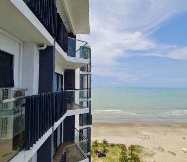 Kuantan Hotel | PUTEH Timurbay Beachfront Private SEA view Suite Kuantan